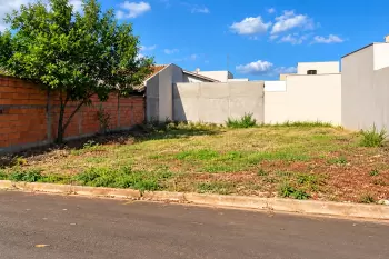 Imagem de TERRENO À VENDA
